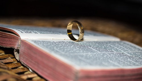 La Bible enseigne l'indissolubilité du mariage