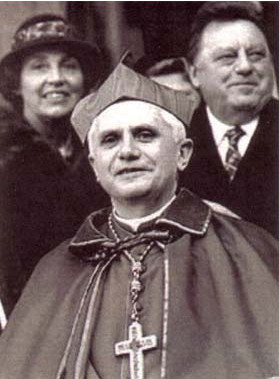 Joseph Ratzinger à Munich, Allemagne, en 1982